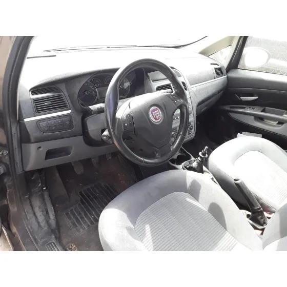 FIAT LINEA (110) '2009 * GRIS OSCURO
