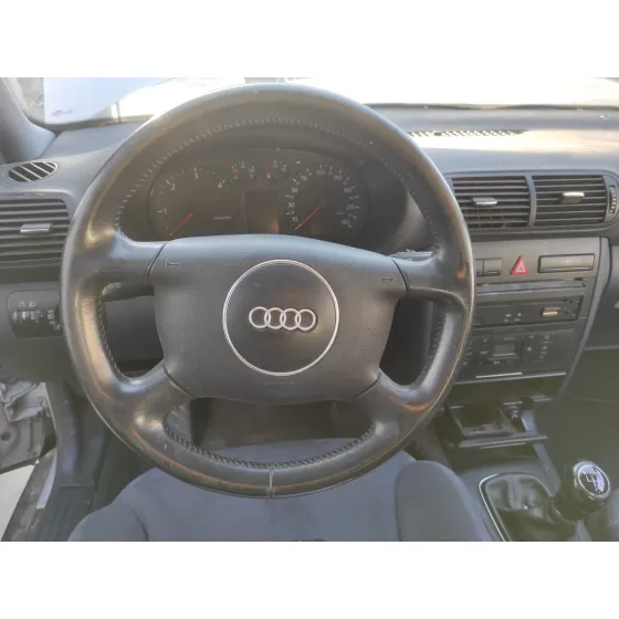 AUDI A3 (8L) '2000 1.9 TDI PLATA