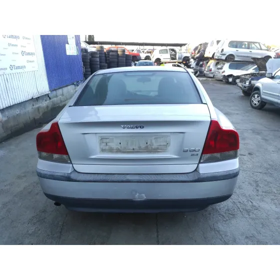 VOLVO S60 BERLINA '2001 * PLATA
