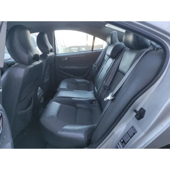 VOLVO S60 BERLINA '2001 * PLATA