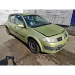 RENAULT MEGANE II BERLINA 5P RENAULT MEGANE II BERLINA 5P '2003 1.5 DCI DIESEL DORADO 2002