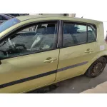 RENAULT MEGANE II BERLINA 5P RENAULT MEGANE II BERLINA 5P '2003 1.5 DCI DIESEL DORADO 2002