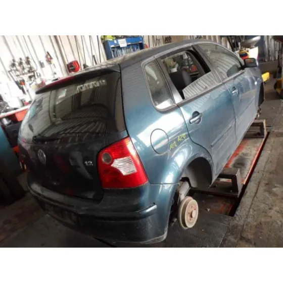 VOLKSWAGEN POLO (9N1) '2004 1.2 12V AZUL