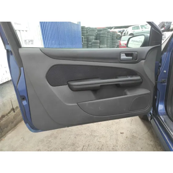 FORD FOCUS BERLINA (CAP) '2007 *