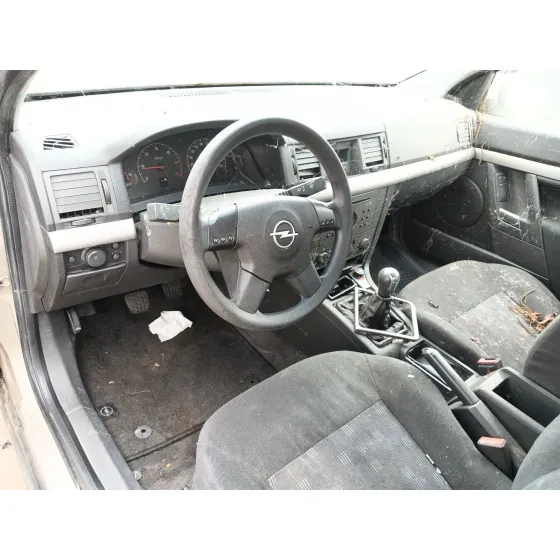 Opel VECTRA C (Z02) 2002