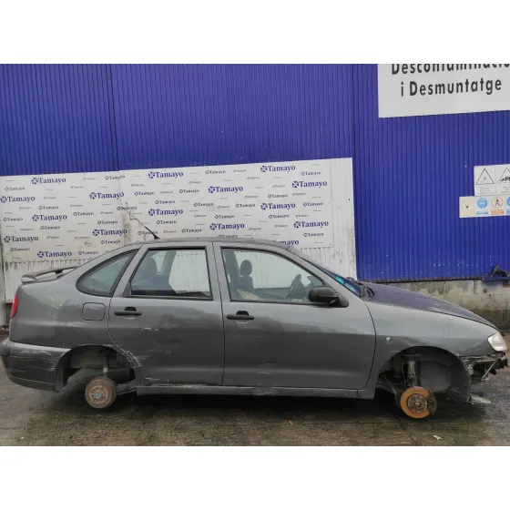 SEAT CORDOBA BERLINA (6K2) '2002 1.4 16V GRIS