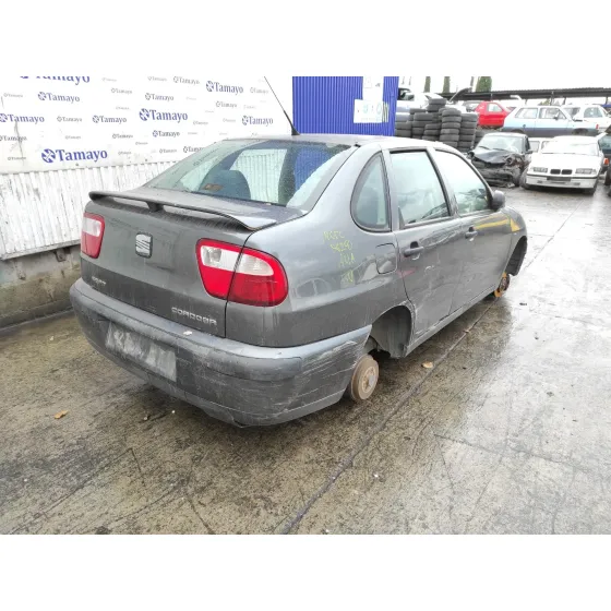 SEAT CORDOBA BERLINA (6K2) '2002 1.4 16V GRIS