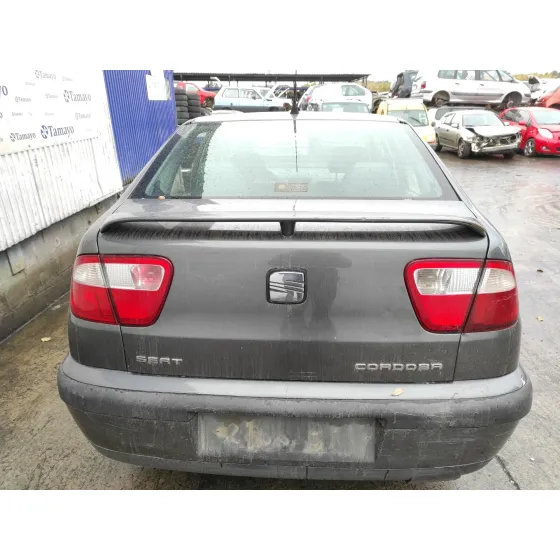 SEAT CORDOBA BERLINA (6K2) '2002 1.4 16V GRIS