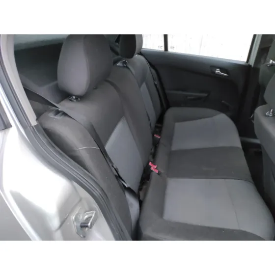 OPEL ASTRA H BERLINA '2004 1.7 16V CDTI PLATA