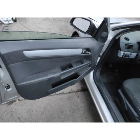 OPEL ASTRA H BERLINA '2004 1.7 16V CDTI PLATA