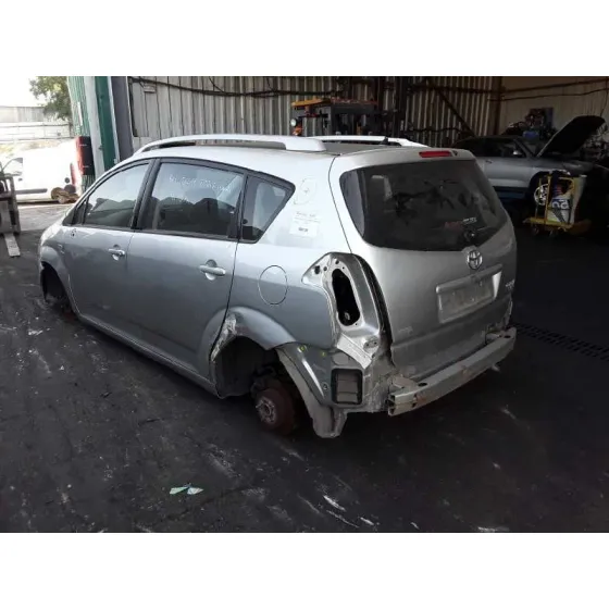 TOYOTA COROLLA VERSO (R1) '2005 2,2 D-4D SPORT PLATA