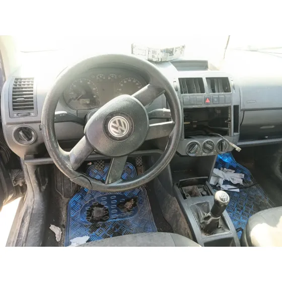 Volkswagen POLO IV (9N_, 9A_) 2001