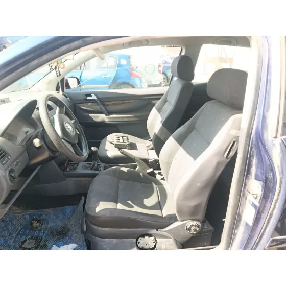 Volkswagen POLO IV (9N_, 9A_) 2001