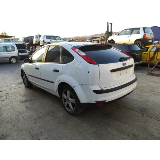 FORD FOCUS BERLINA (CAP) '2007 * BLANCO