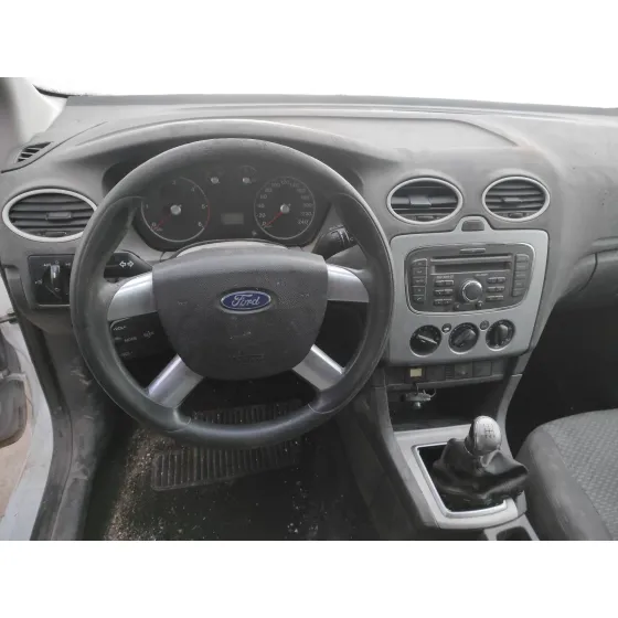 FORD FOCUS BERLINA (CAP) '2007 * BLANCO