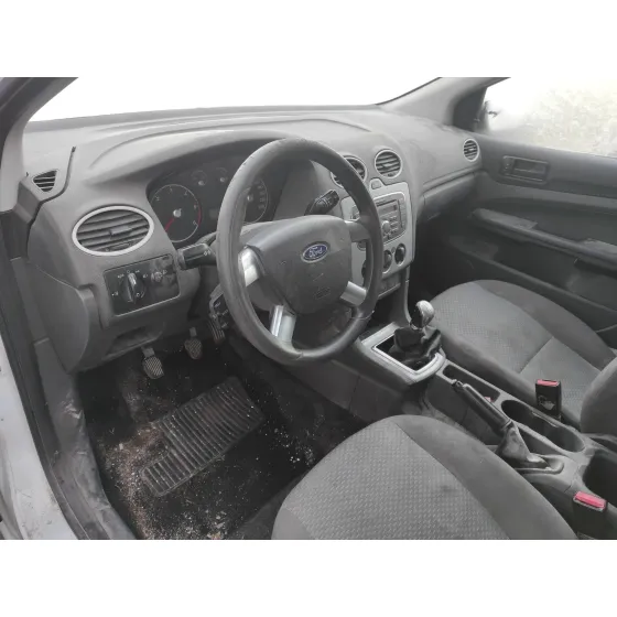 FORD FOCUS BERLINA (CAP) '2007 * BLANCO