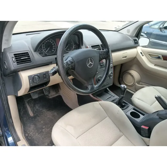 Mercedes-Benz CLASE A (W169) 2004