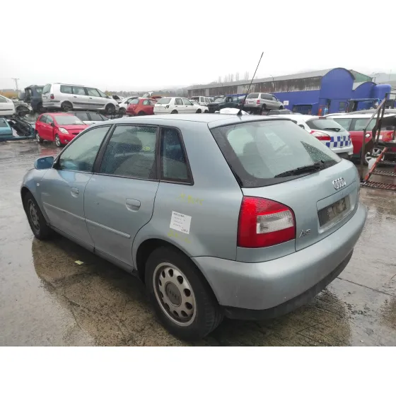 AUDI A3 (8L) '2001 1.6 GRIS