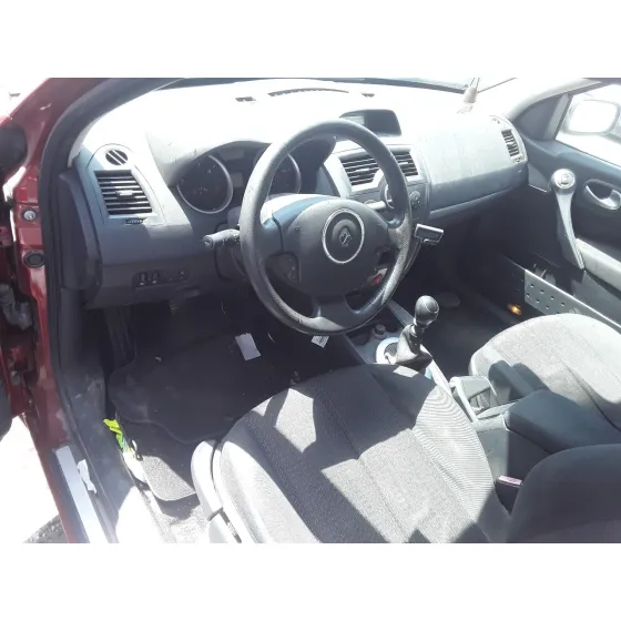RENAULT MEGANE II BERLINA 5P '2006 1.5 DCI DIESEL GRANATE