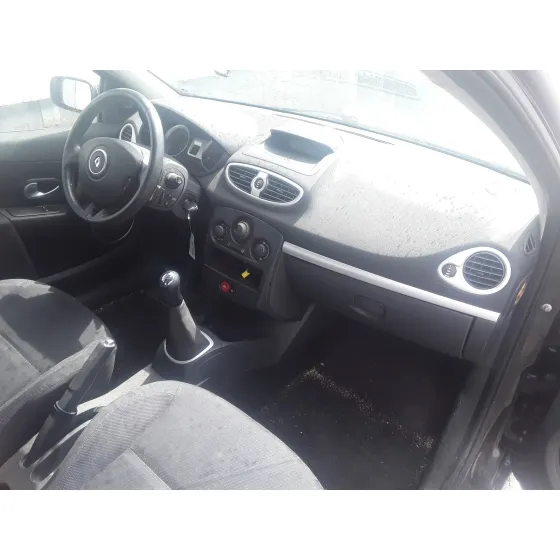 RENAULT CLIO III '2006 1.5 DCI DIESEL CAT NEGRO