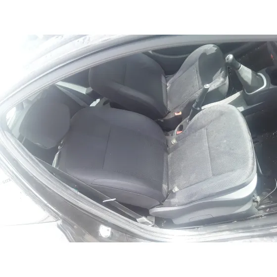 RENAULT CLIO III '2006 1.5 DCI DIESEL CAT NEGRO