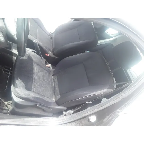 RENAULT CLIO III '2006 1.5 DCI DIESEL CAT NEGRO