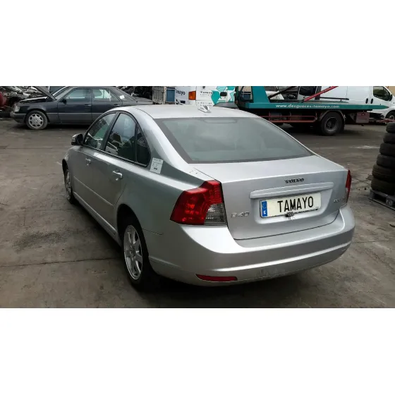 VOLVO S40 BERLINA '2008 2.0 DIESEL CAT GRIS