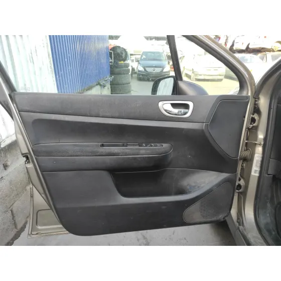 PEUGEOT 307 BREAK / SW (S1) '2004 1.6 16V CAT MARRON