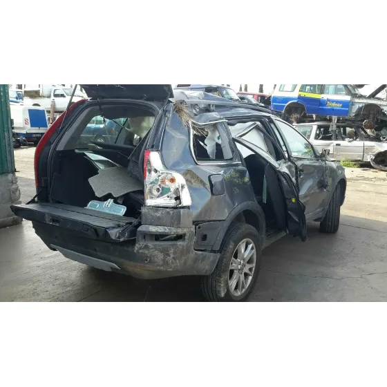 VOLVO XC90 '2005 2.4 DIESEL CAT GRIS OSCURO