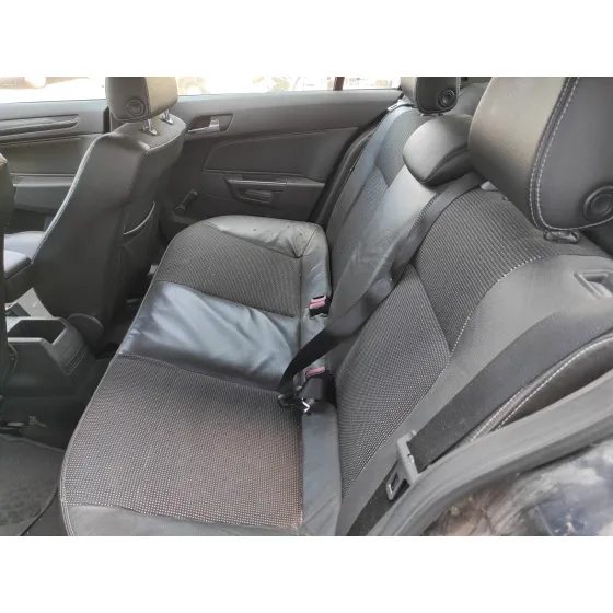OPEL ASTRA H BERLINA '2005 1.7 16V CDTI NEGRO