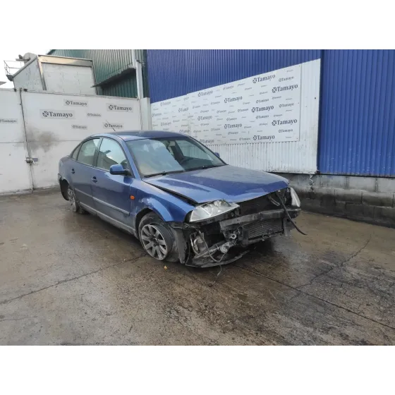 VOLKSWAGEN PASSAT BERLINA (3B3) '2002 * AZUL
