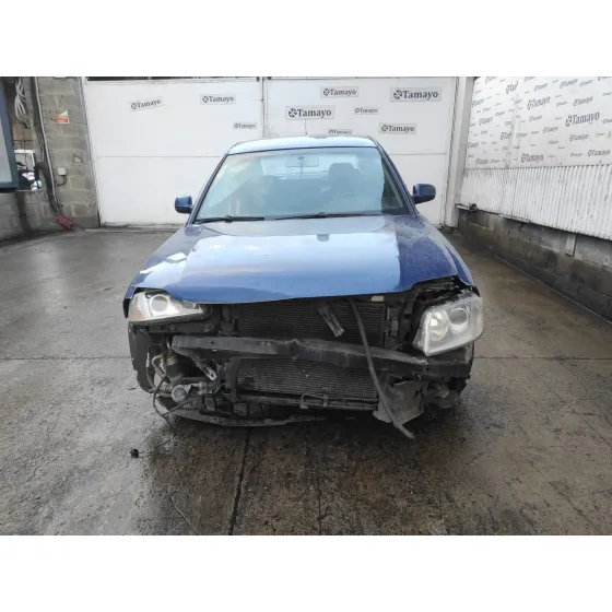 VOLKSWAGEN PASSAT BERLINA (3B3) '2002 * AZUL