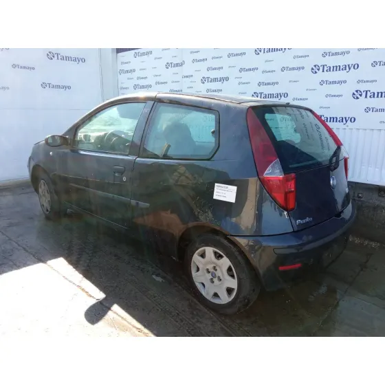FIAT PUNTO BERLINA (188) '2004 1.2 CAT NEGRO