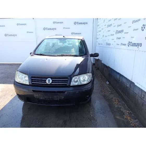 FIAT PUNTO BERLINA (188) '2004 1.2 CAT NEGRO