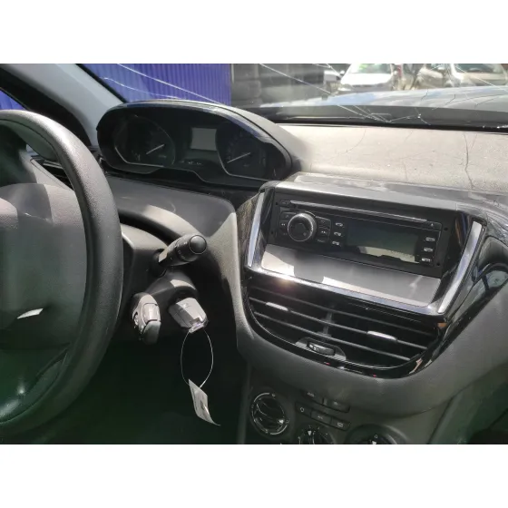 PEUGEOT 208 '2016 1.2 12V E-VTI NEGRO
