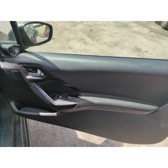 PEUGEOT 208 '2016 1.2 12V E-VTI NEGRO