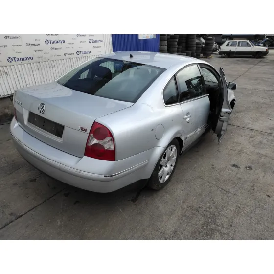 VOLKSWAGEN PASSAT BERLINA (3B3) '2003 1.9 TDI PLATA