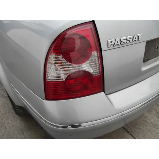 VOLKSWAGEN PASSAT BERLINA (3B3) '2003 1.9 TDI PLATA