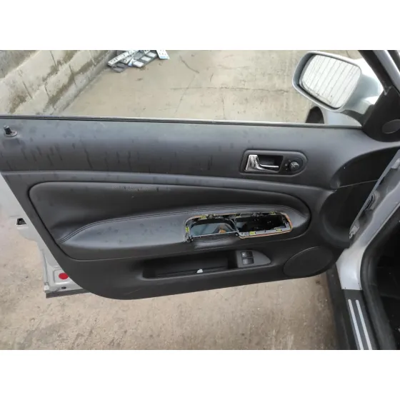VOLKSWAGEN PASSAT BERLINA (3B3) '2003 1.9 TDI PLATA