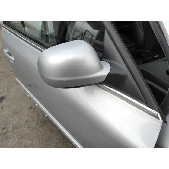 VOLKSWAGEN PASSAT BERLINA (3B3) '2003 1.9 TDI PLATA