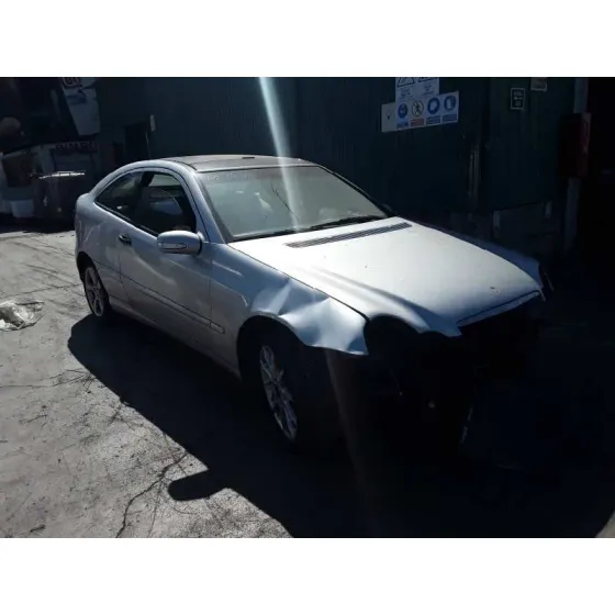 MERCEDES CLASE C (W203) SPORTCOUPE '2004 2.2 CDI CAT PLATA