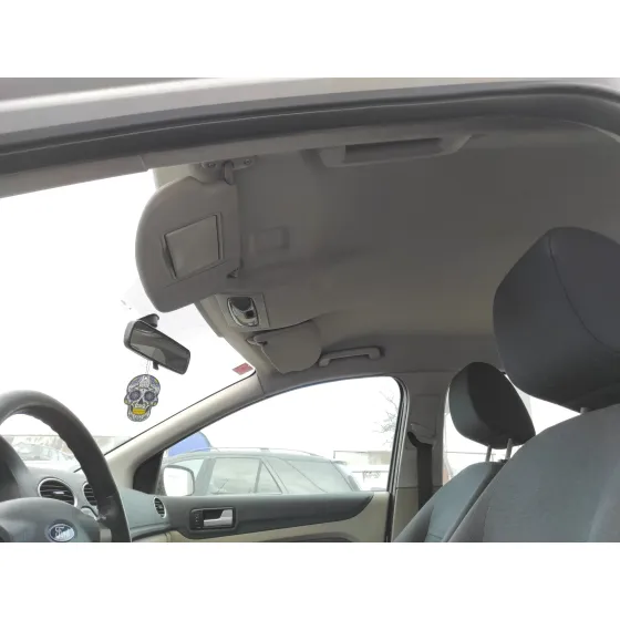 FORD FOCUS BERLINA (CAP) '2005 * PLATA