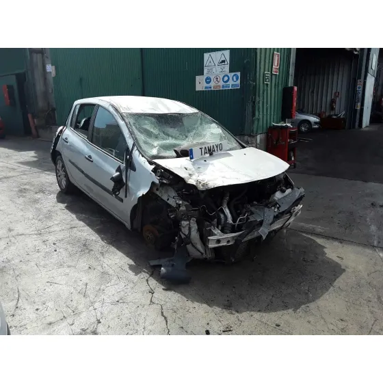 RENAULT CLIO III '2006 1.5 DCI DIESEL PLATA