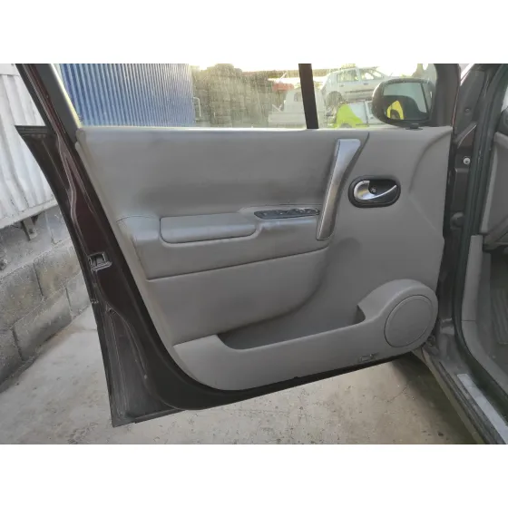 RENAULT SCENIC II '2004 1.5 DCI LILA