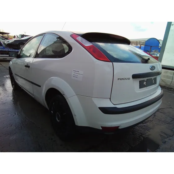 FORD FOCUS BERLINA (CAP) '2005 1.6 16V CAT BLANCO
