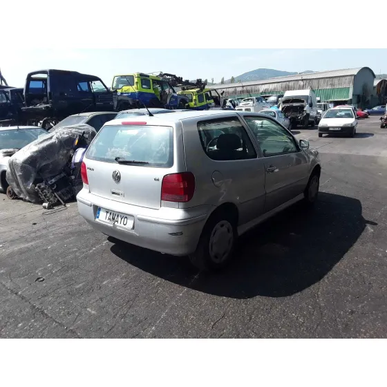 VOLKSWAGEN POLO BERLINA (6N2) '2001 TRENDLINE PLATA