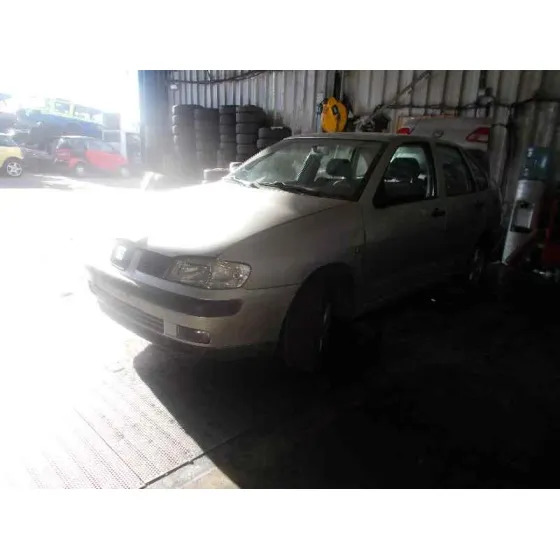 SEAT CORDOBA BERLINA (6K2) '2002 1.4 16V PLATA