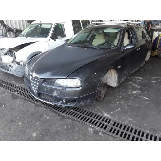 ALFA ROMEO 156 SPORTWAGON '2006 CROSSWAGON Q4 GRIS OSCURO