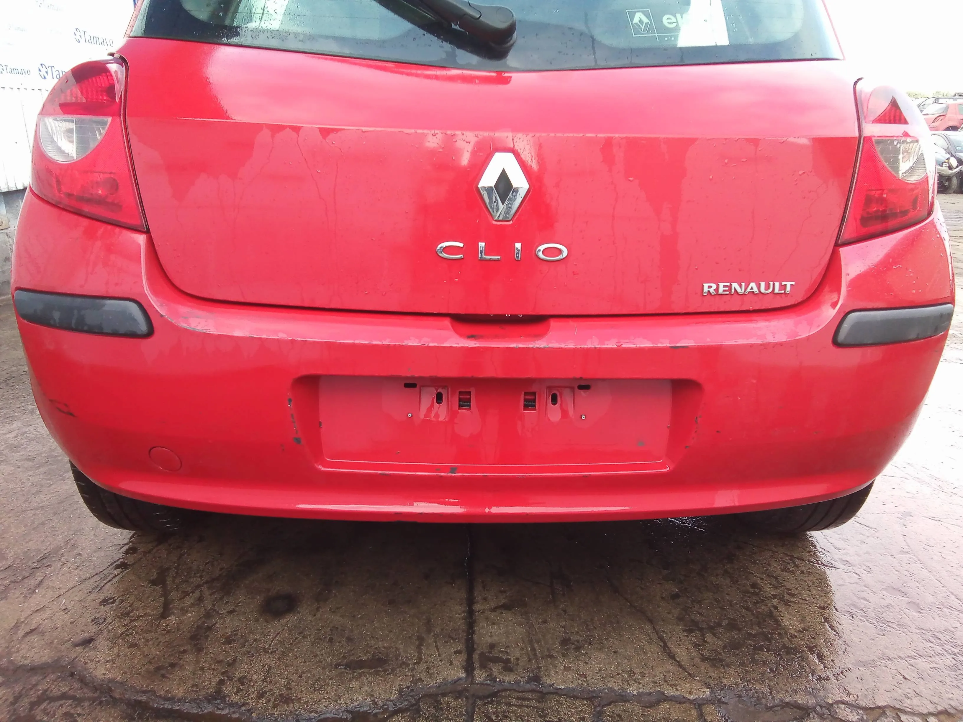 RENAULT CLIO III RENAULT CLIO III '2005 1.4 16V ROJO 2005