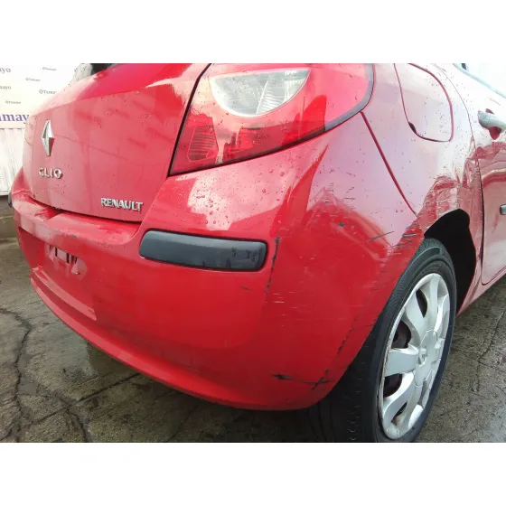 RENAULT CLIO III '2005 1.4 16V ROJO